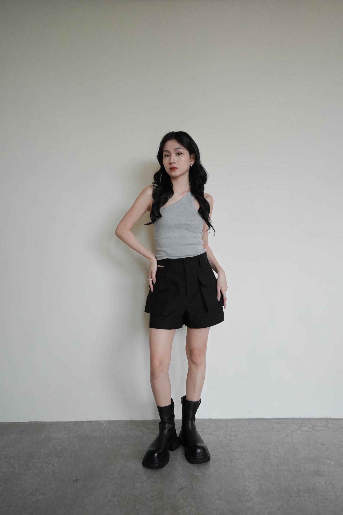 Waistless Short Pants