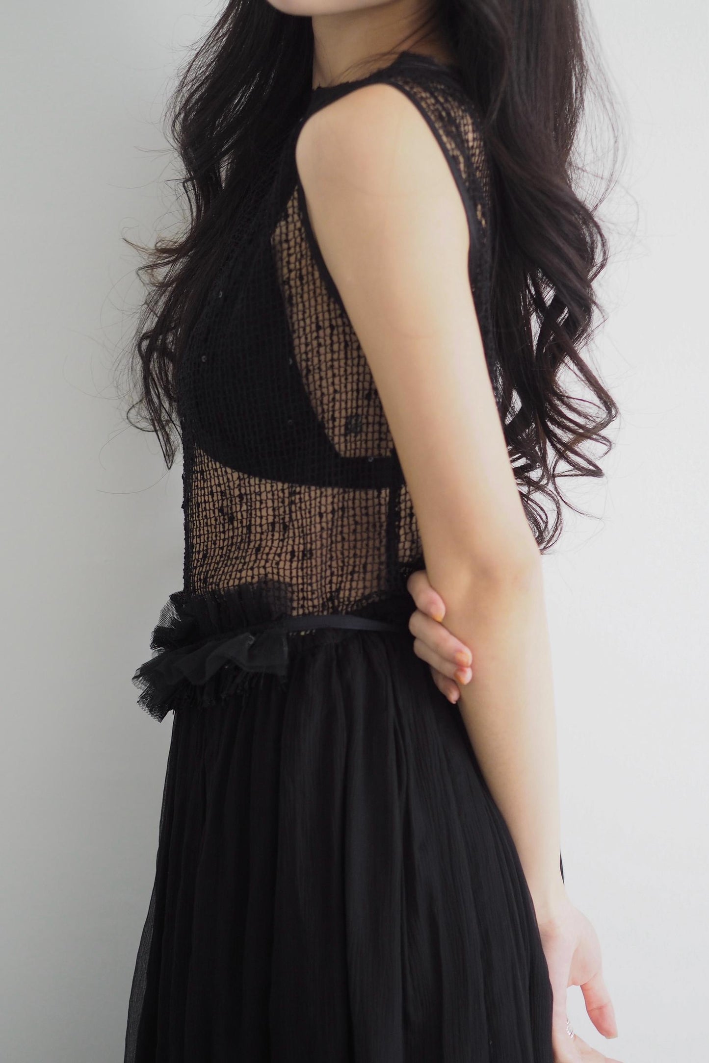 Lace Sleeveless Dress With Belt