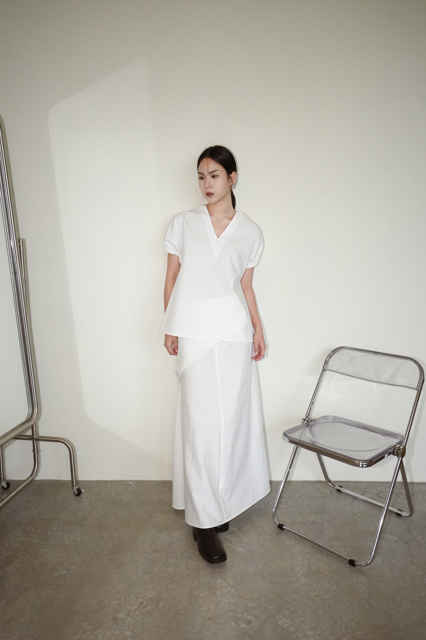 Chic V Neck Short Sleeved Shirt