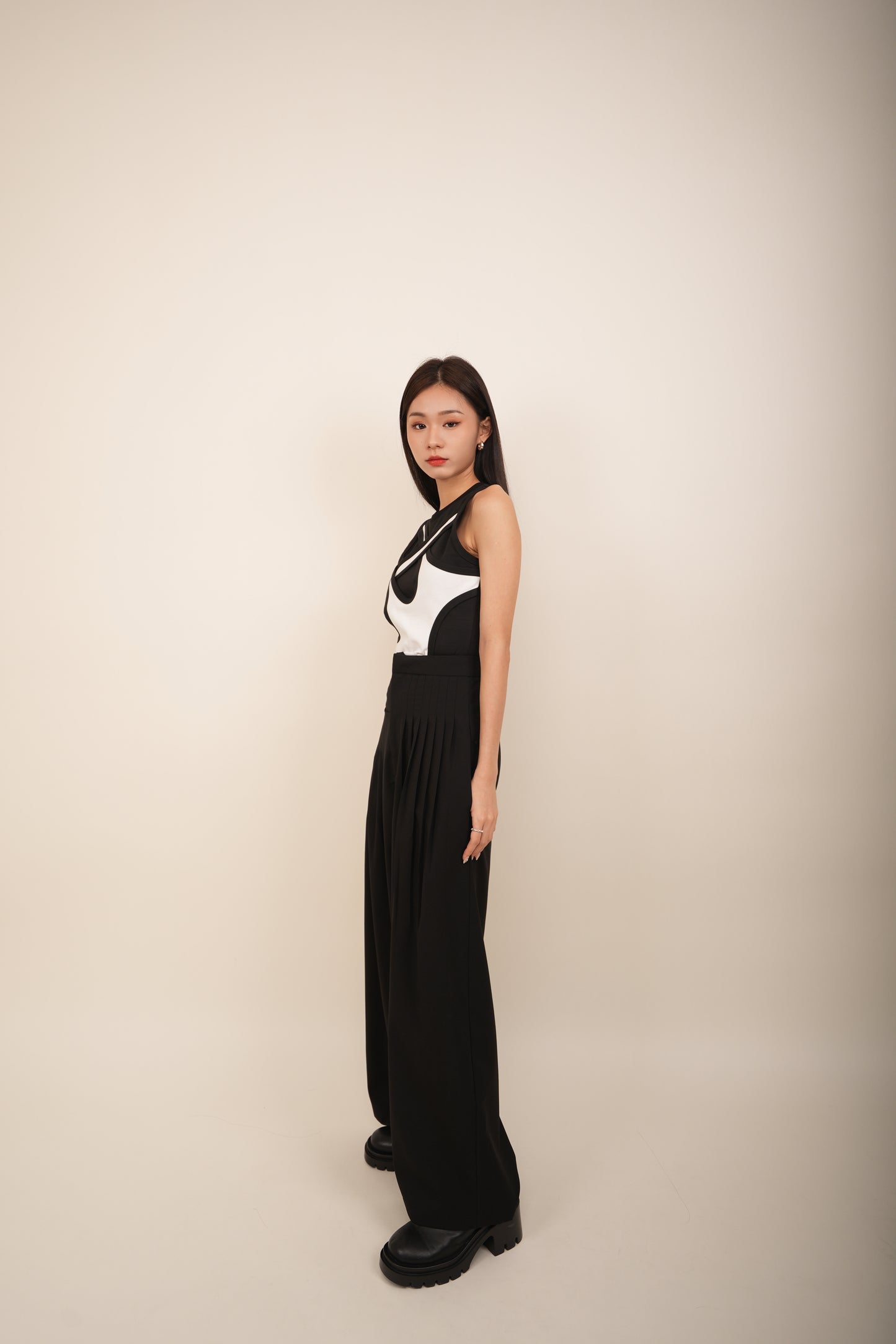 High Neck Seamless Design Singlet