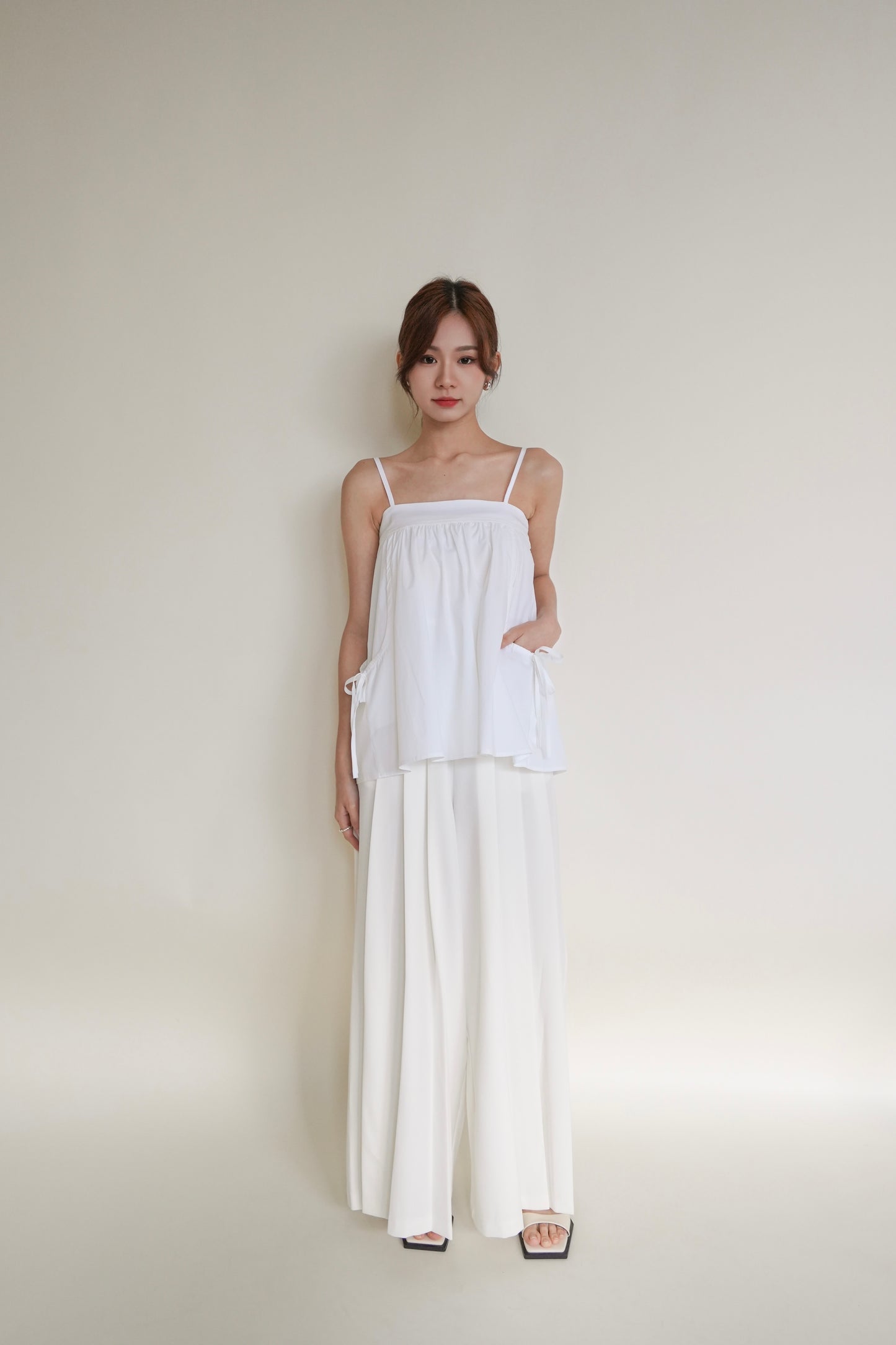 Pleated Wide Leg Pants