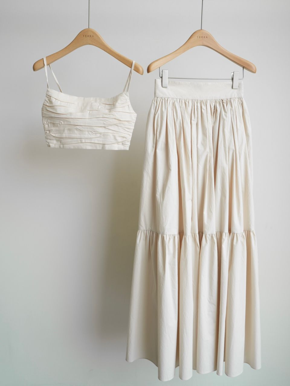 Wrinkle Layer Skirt Set