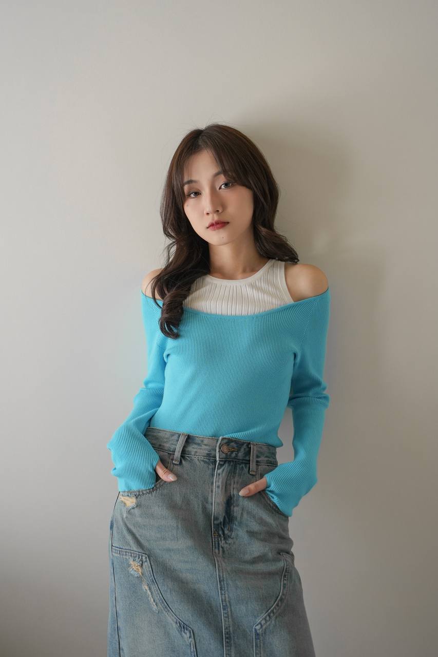 Off Shoulder Halter Knitwear