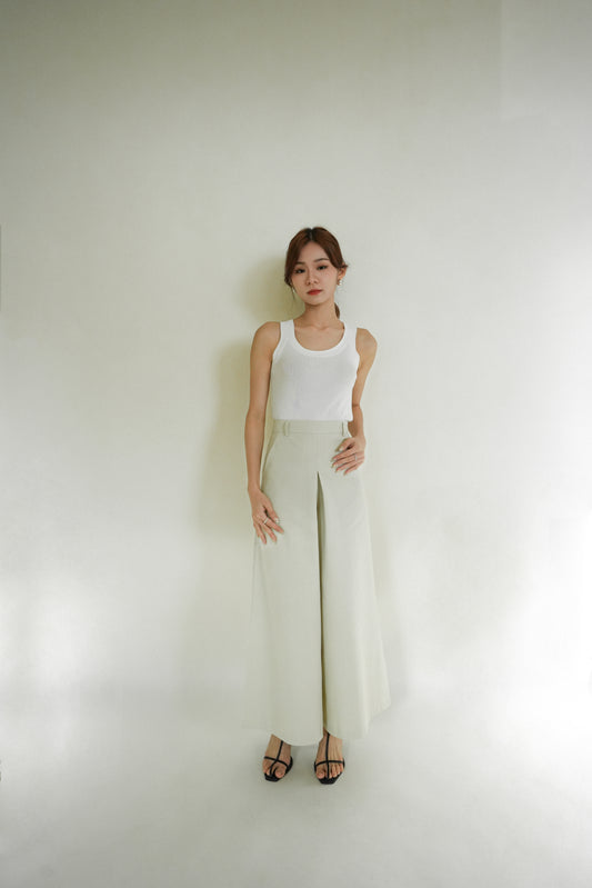 Basic Sleeveless Top