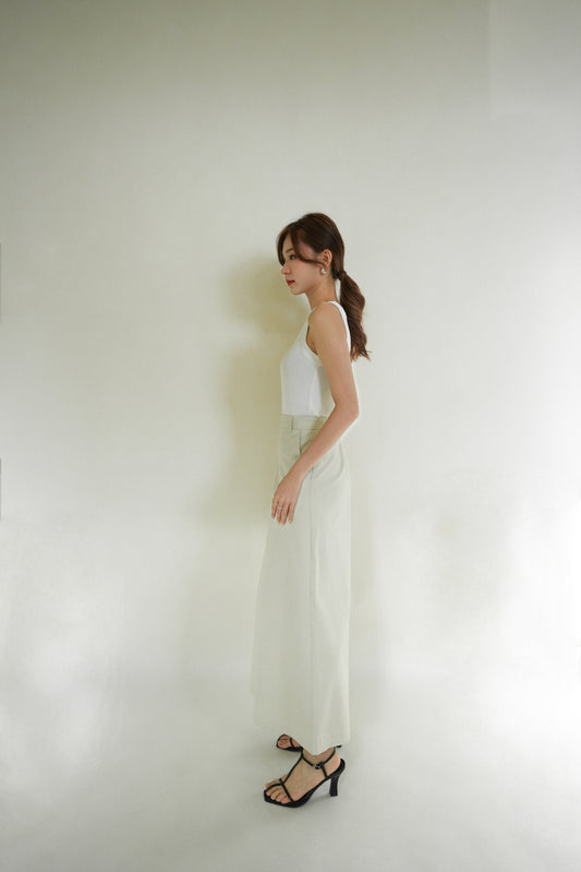 Basic Sleeveless Top