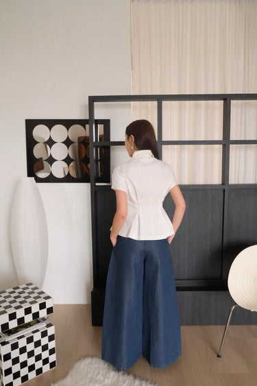 Waist-Fitted Short-Sleeve Top