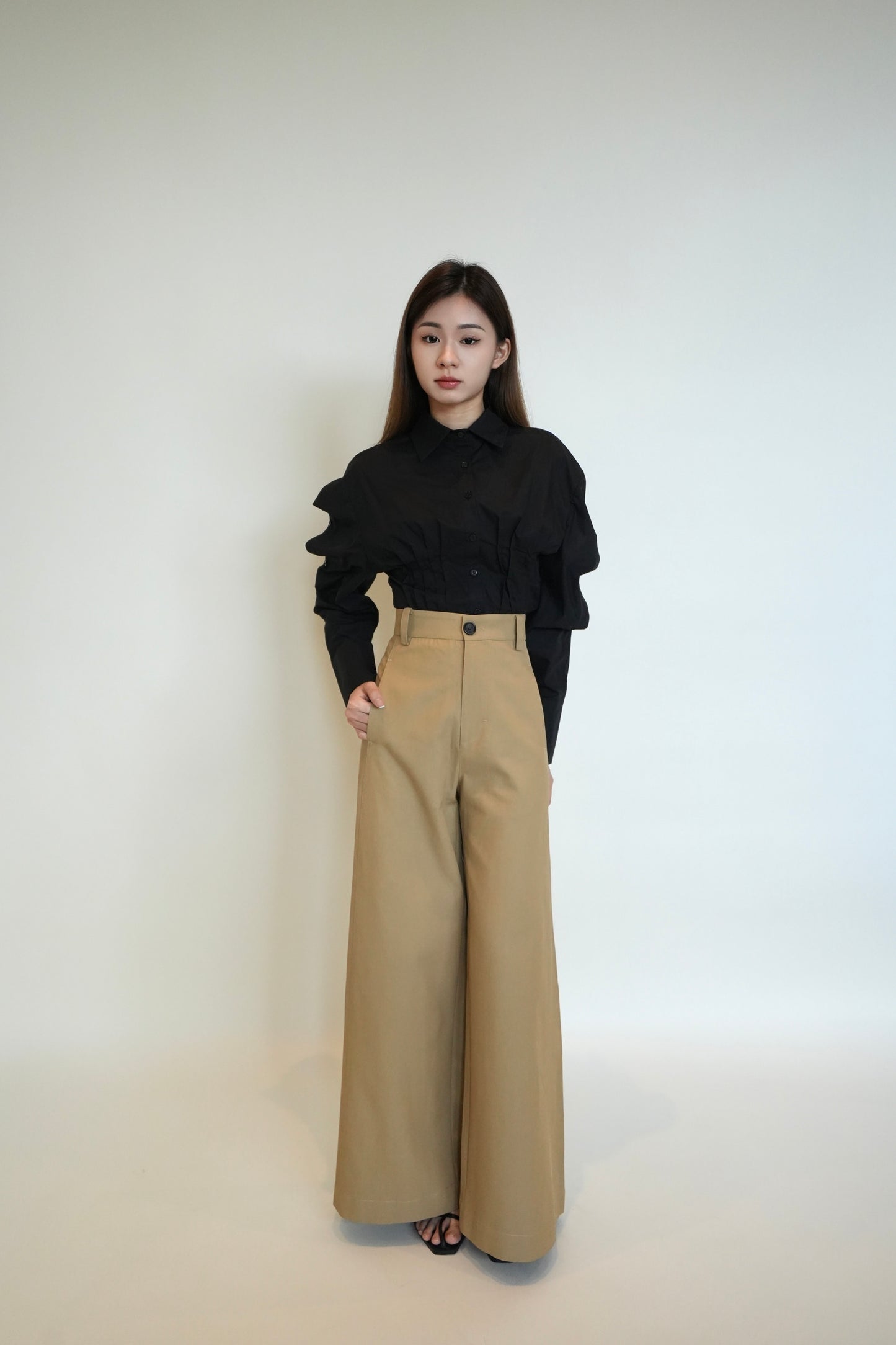 Cropped Slim  Flit Blouse