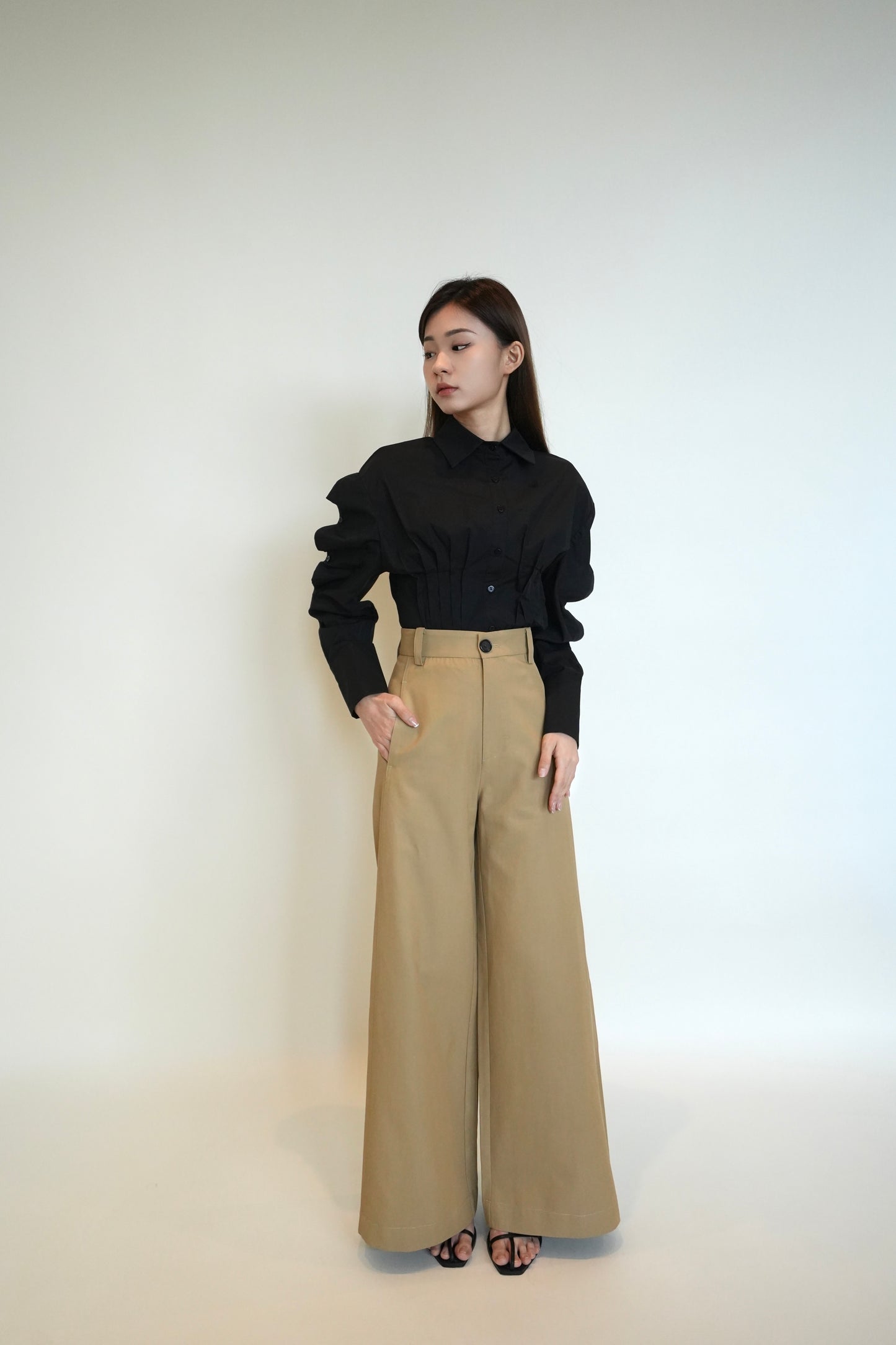 Cropped Slim  Flit Blouse