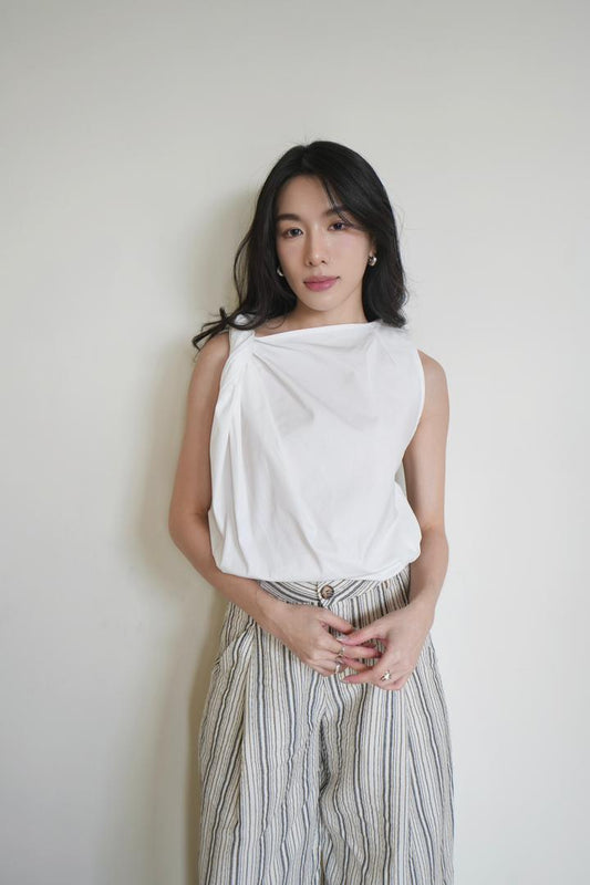 Asymmetrical One-Shoulder Sleeveless Top