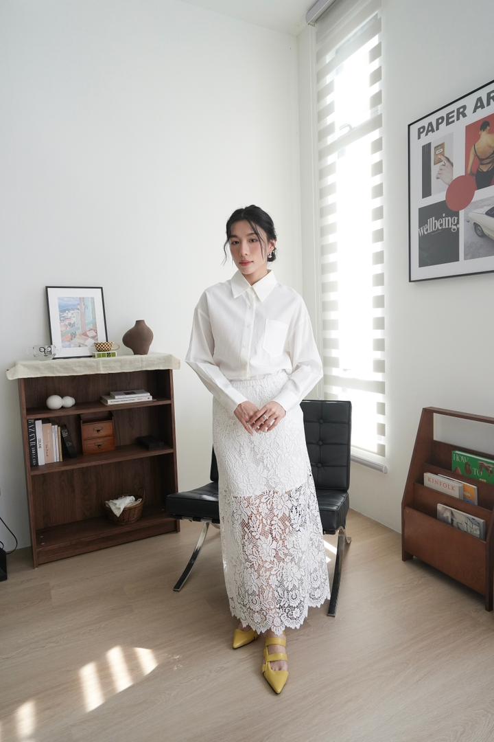 Lace-trimmed shirt Skirt Set