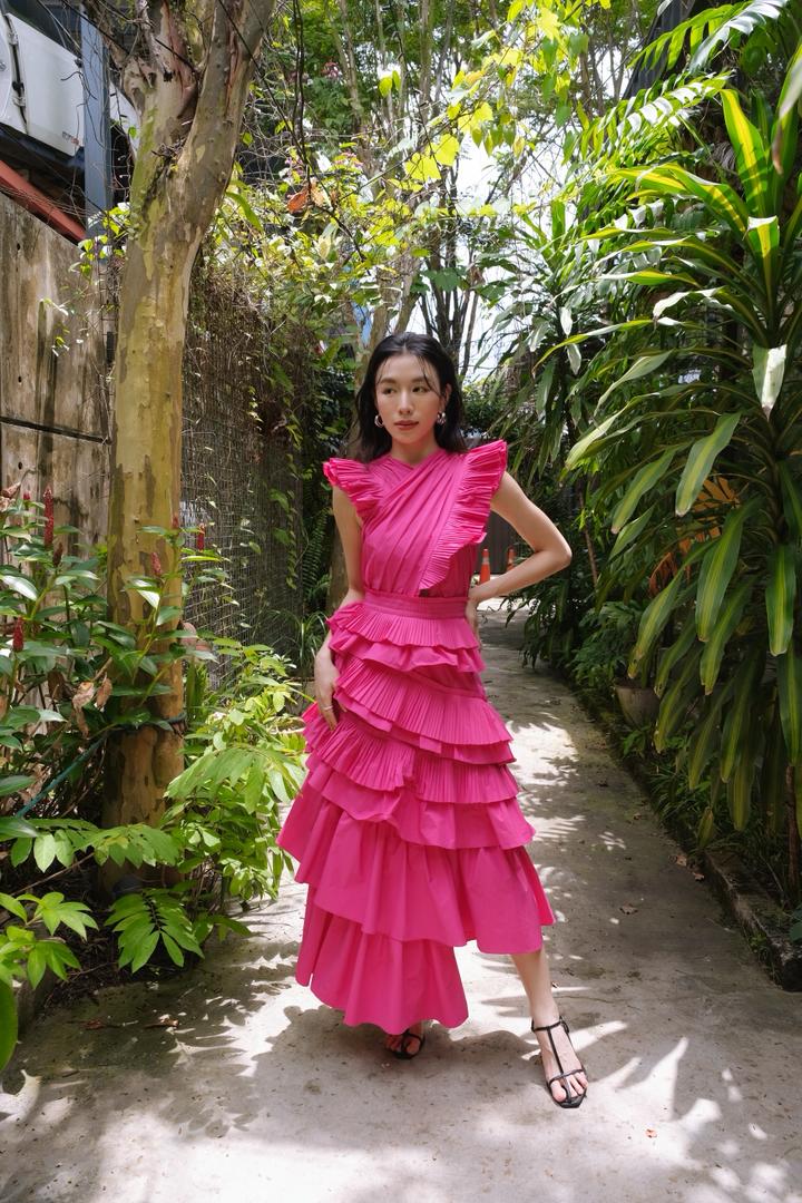 Flowy Silhouette Dress