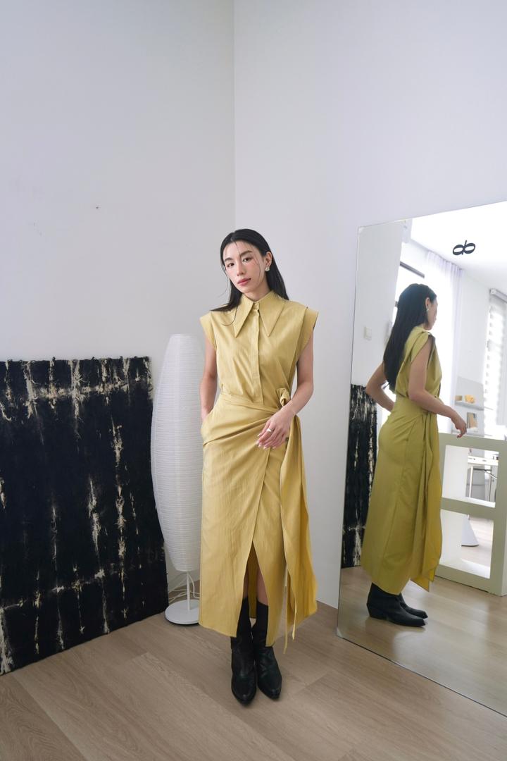 Collared Waist-tied dress