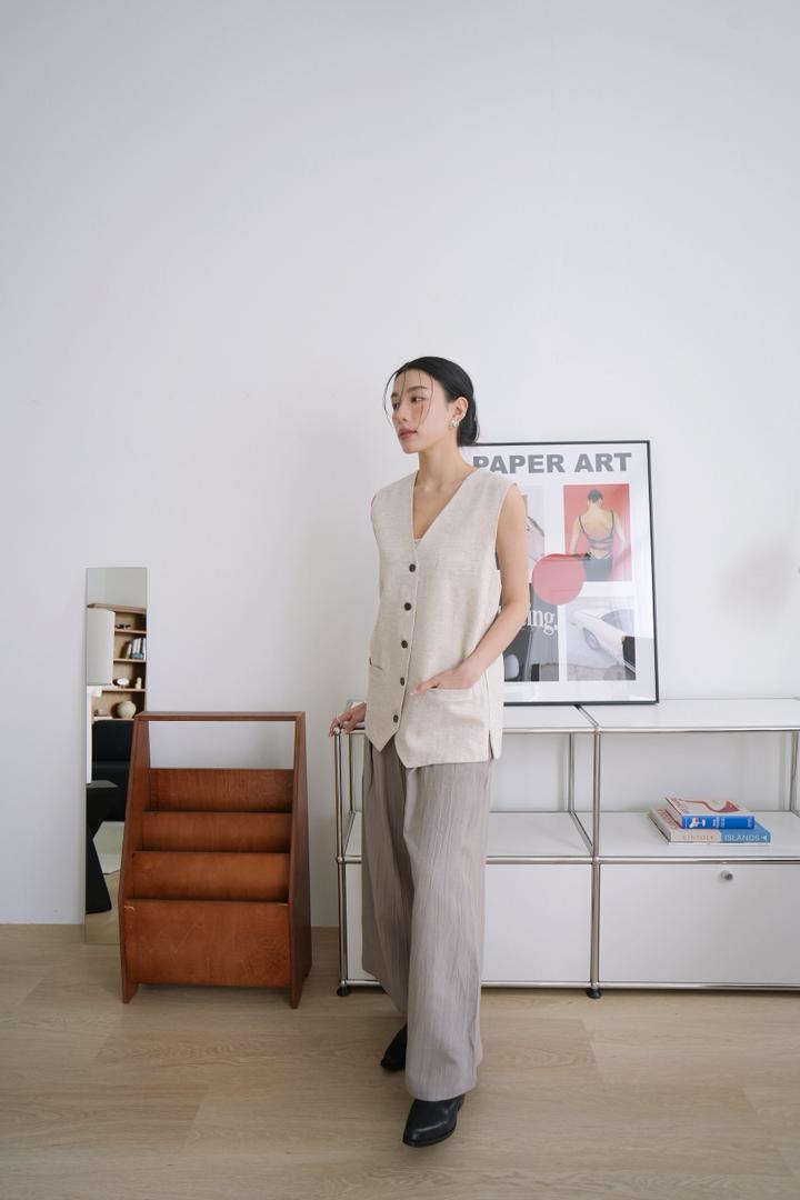 Loose-Fit Longline Vest