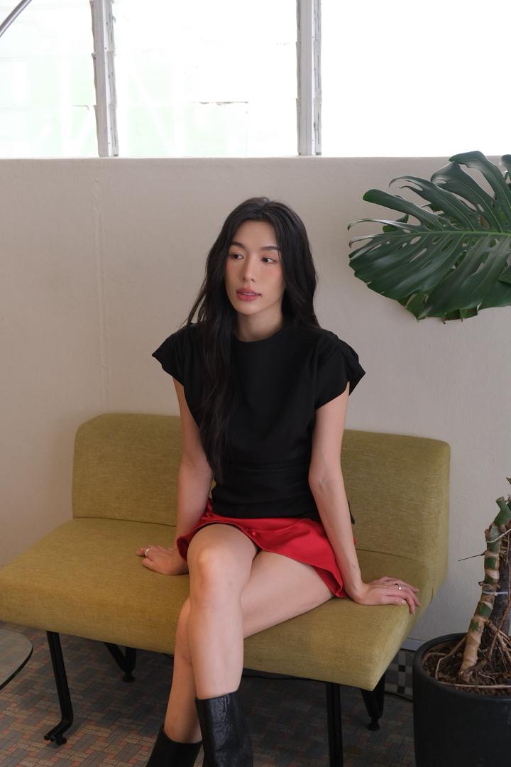 Asymmetrical Slim-Fit top