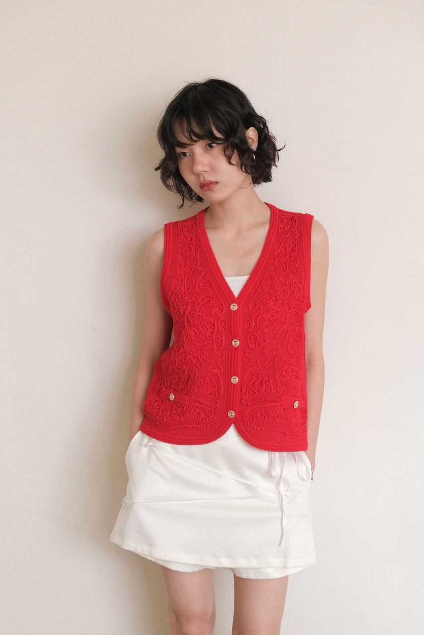 3D-pattern sleeveless vest