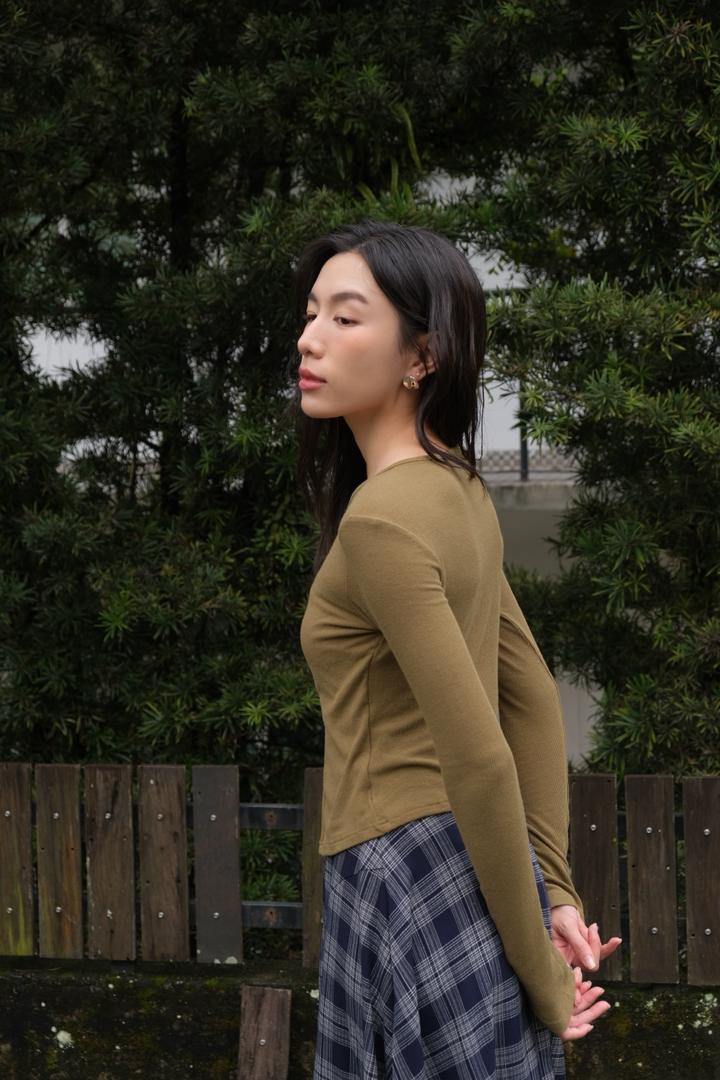 Polka Dot Knit Inner Layer Top
