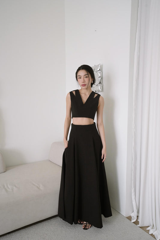 Sleeveless Cutout Top With A line Draped Long Skirt