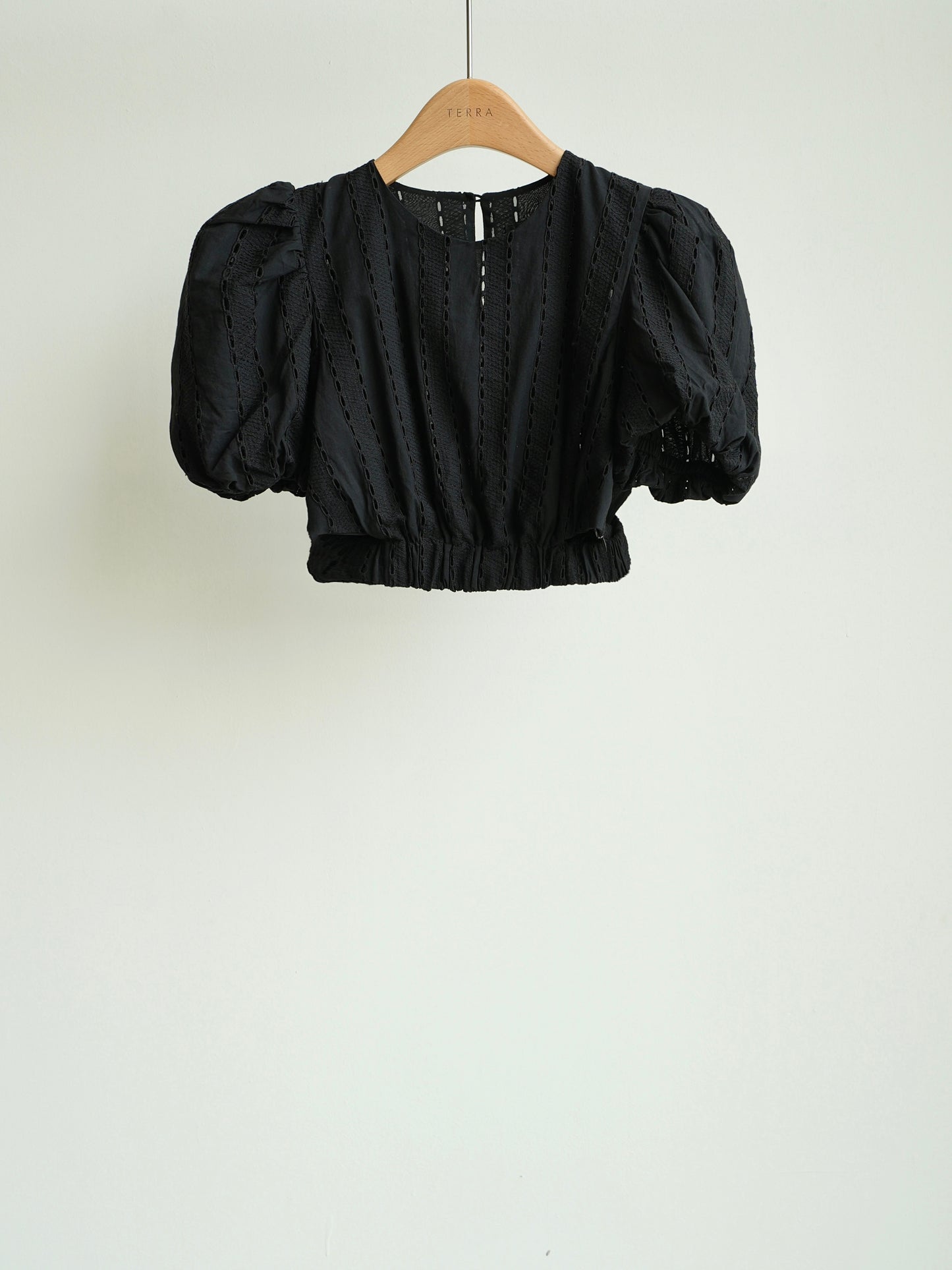 Puff Sleeve Tie Cropped Top